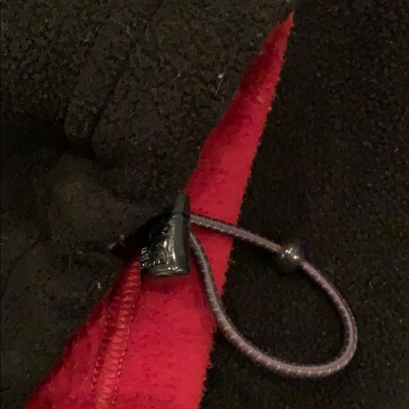THE NORTH FACE Men’s black and red jacket - Picture 7 of 7